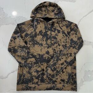 lululemon athletica Camouflage Hoodie in Black and Tan